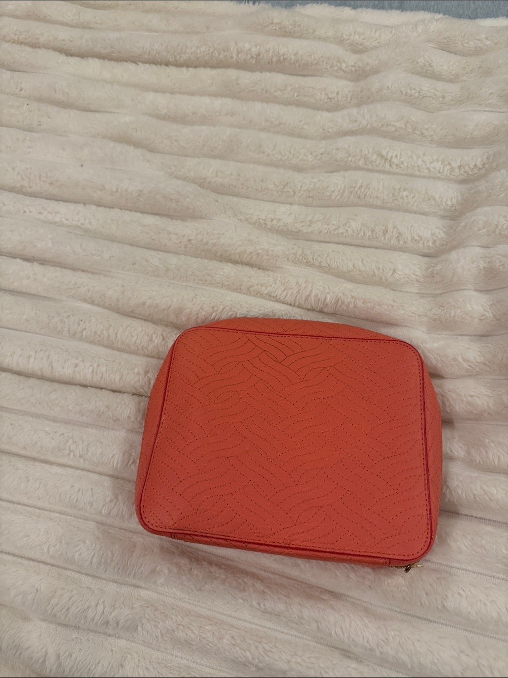 Stylish Coral Women’s Zip Tech Accessories Bag